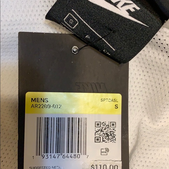 Nike jacket - Picture 2 of 4